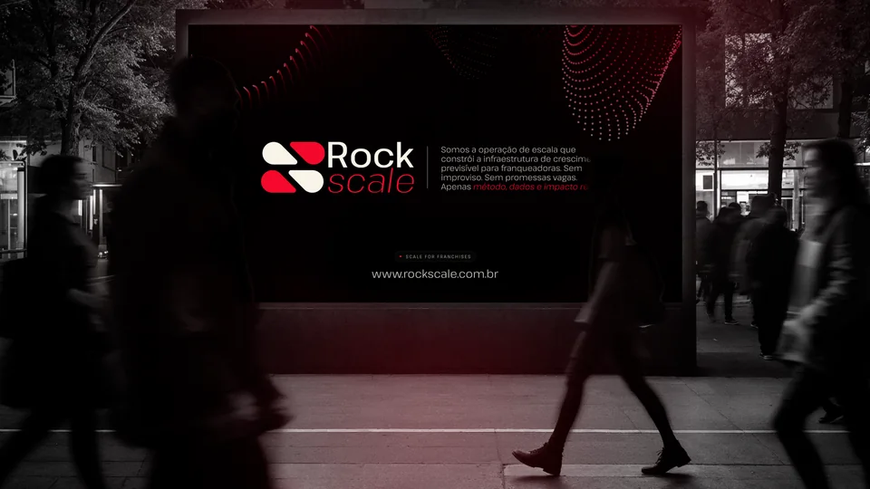 Painel urbano com a marca Rockscale
